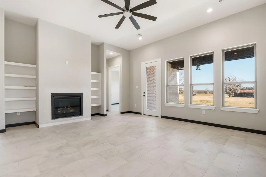 Photo of 208 Silverleaf Street