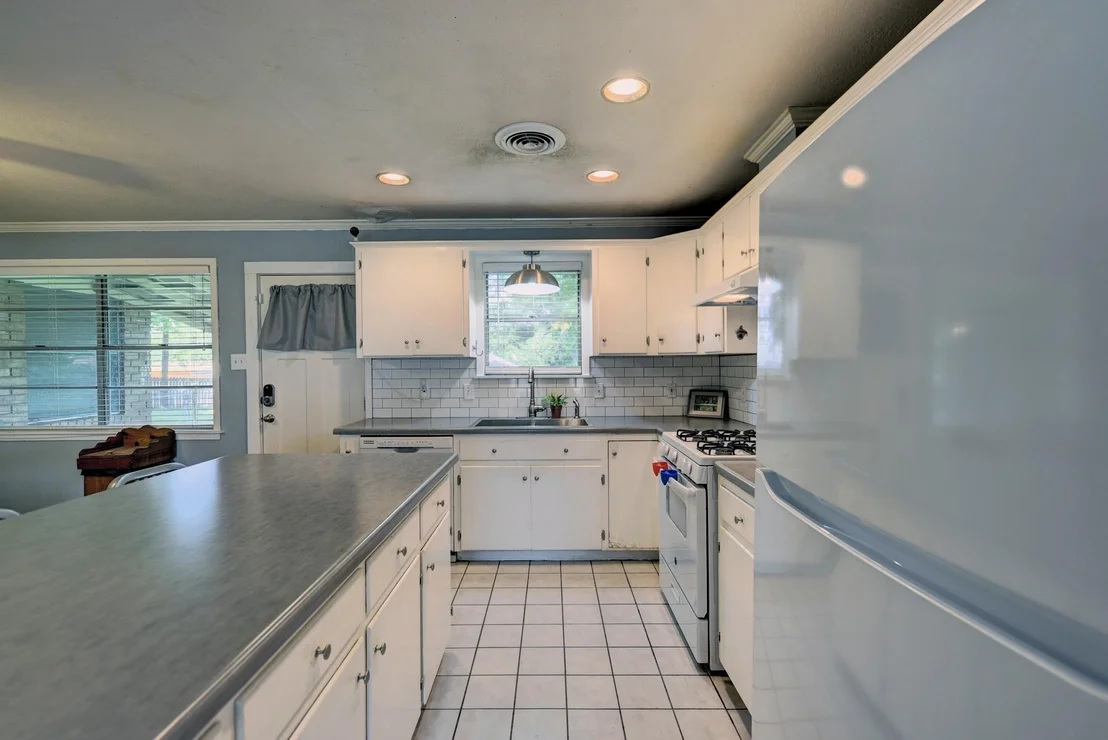 Photo of 204 Meadow Lane