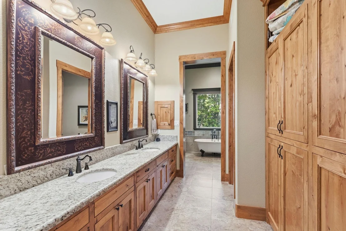 Photo of 6148 Waltons Point