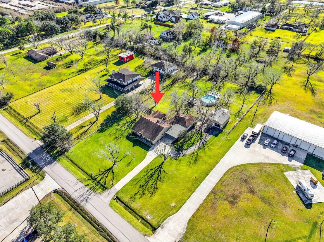 Photo of 18120 County Road 127