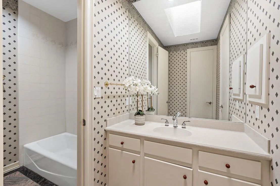 Photo of 12039 E Circle Drive
