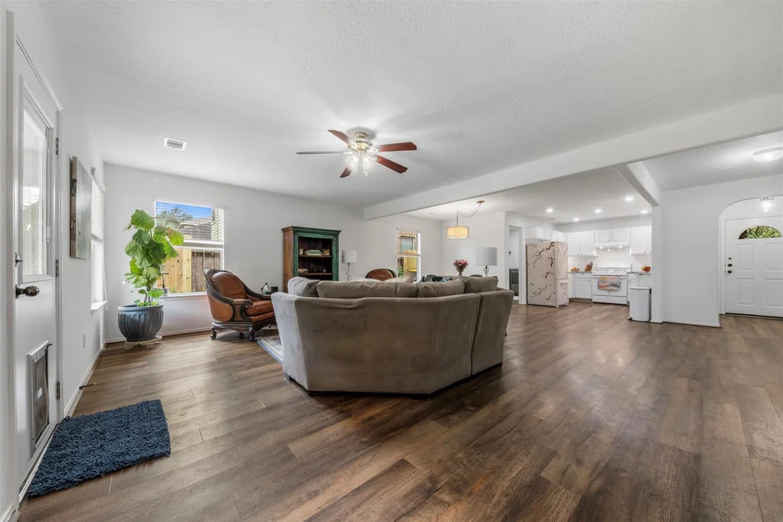 Photo of 9750 Gulfstream Drive