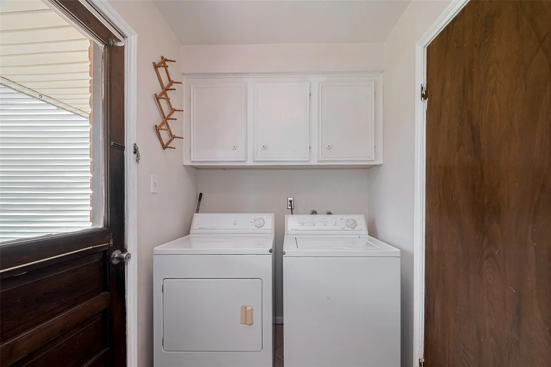 Photo of 1015 Devonport Lane