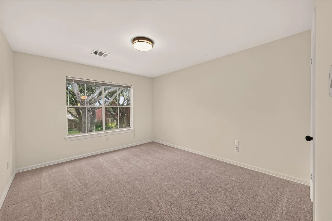 Photo of 14139 Swallowfield Drive