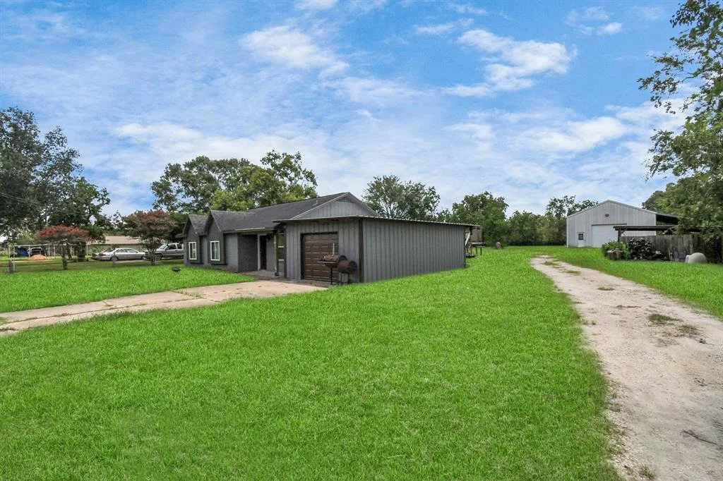 Photo of 3569 County Road 541
