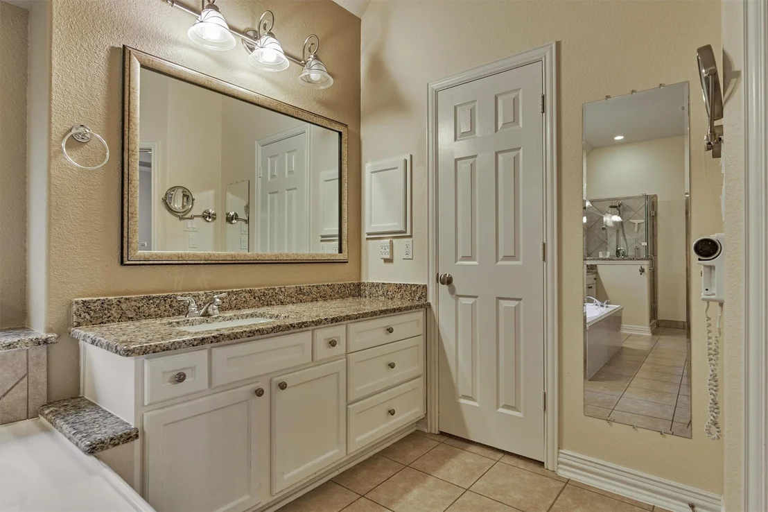 Photo of 1608 Beau Rivage