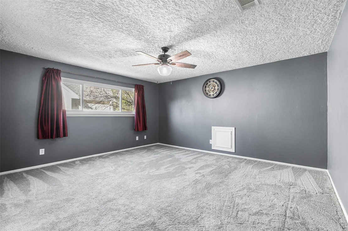Photo of 723 Shadowbrook Drive