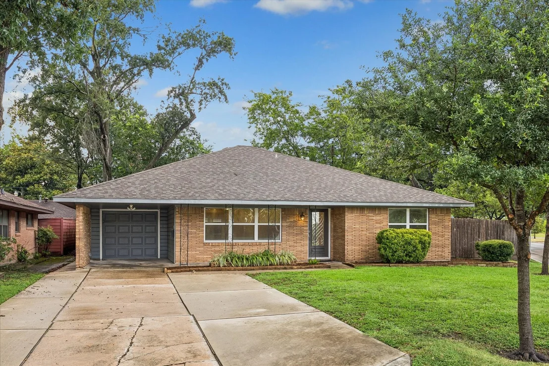 Photo of 4402 Libbey Lane