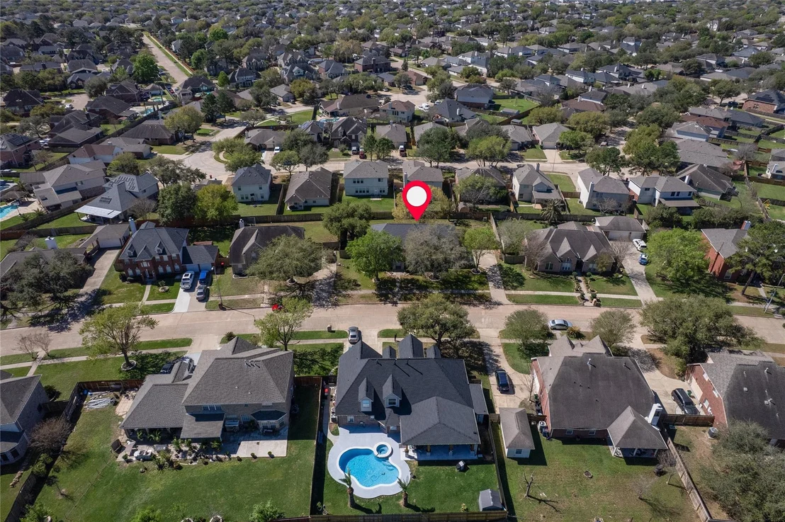 Photo of 6827 Crystal Point Drive