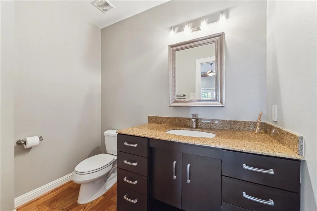 Photo of Unit C at 907 Rhode Place