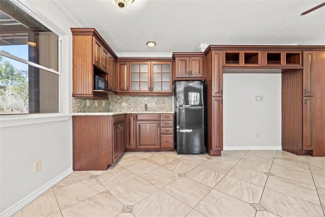 Photo of 23115 Cardinal Drive