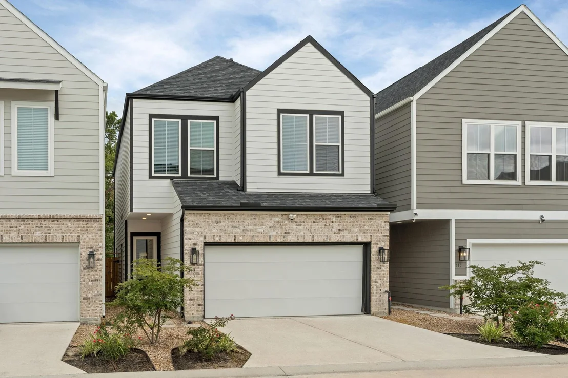 Photo of 413 Stonework Oaks Lane