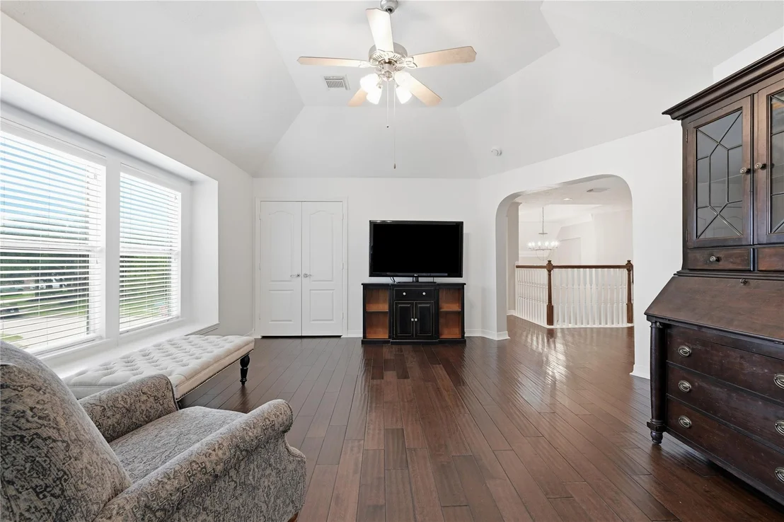 Photo of 10111 Earlington Manor Drive