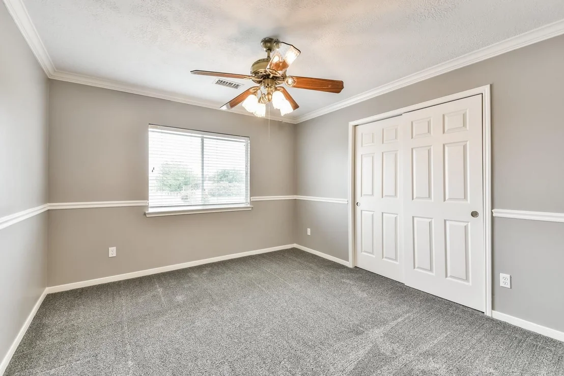Photo of 6122 Spanish Oak Drive