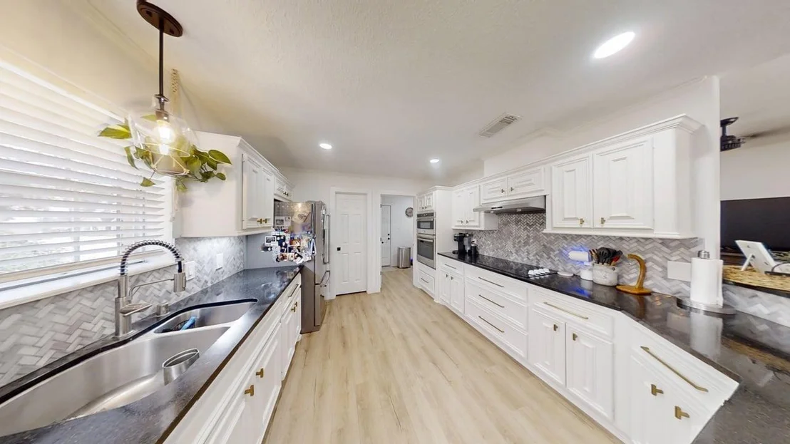 Photo of 13934 Dolphin Drive