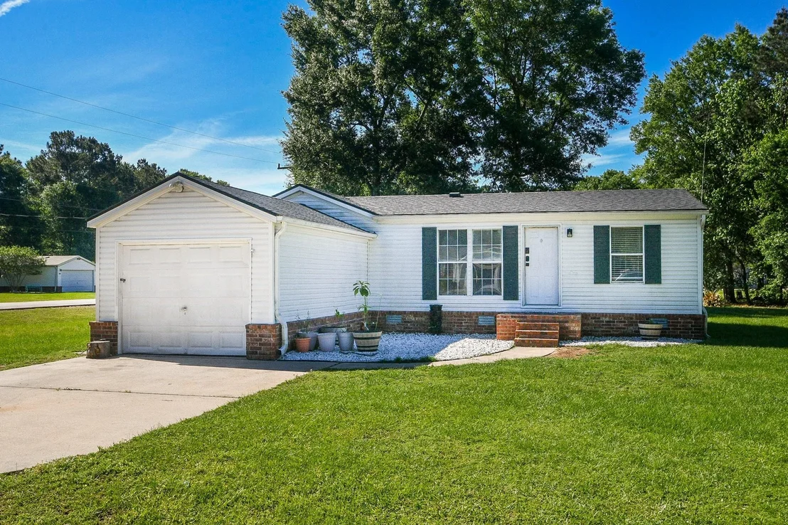 Photo of 16556 Desert Star Drive