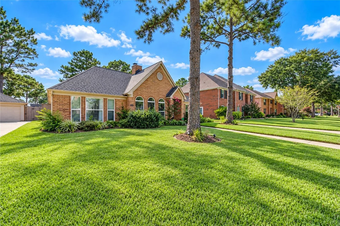 Photo of 7303 Starbridge Drive