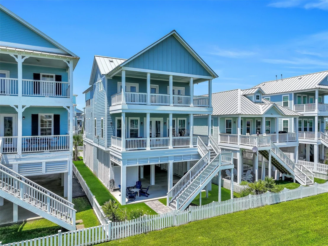 Photo of 3811 Conch