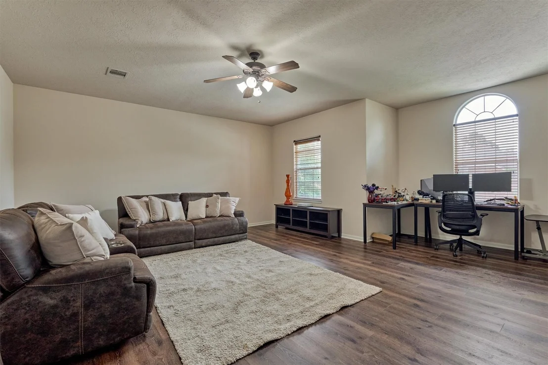 Photo of 6327 Holden Mills Drive