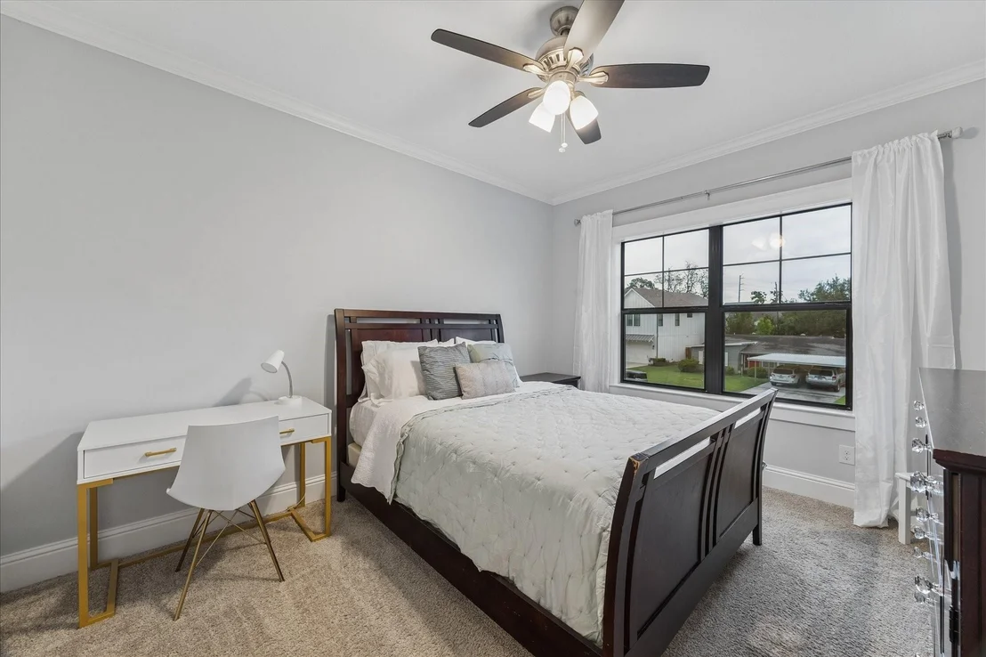 Photo of 1418 Chamboard Lane