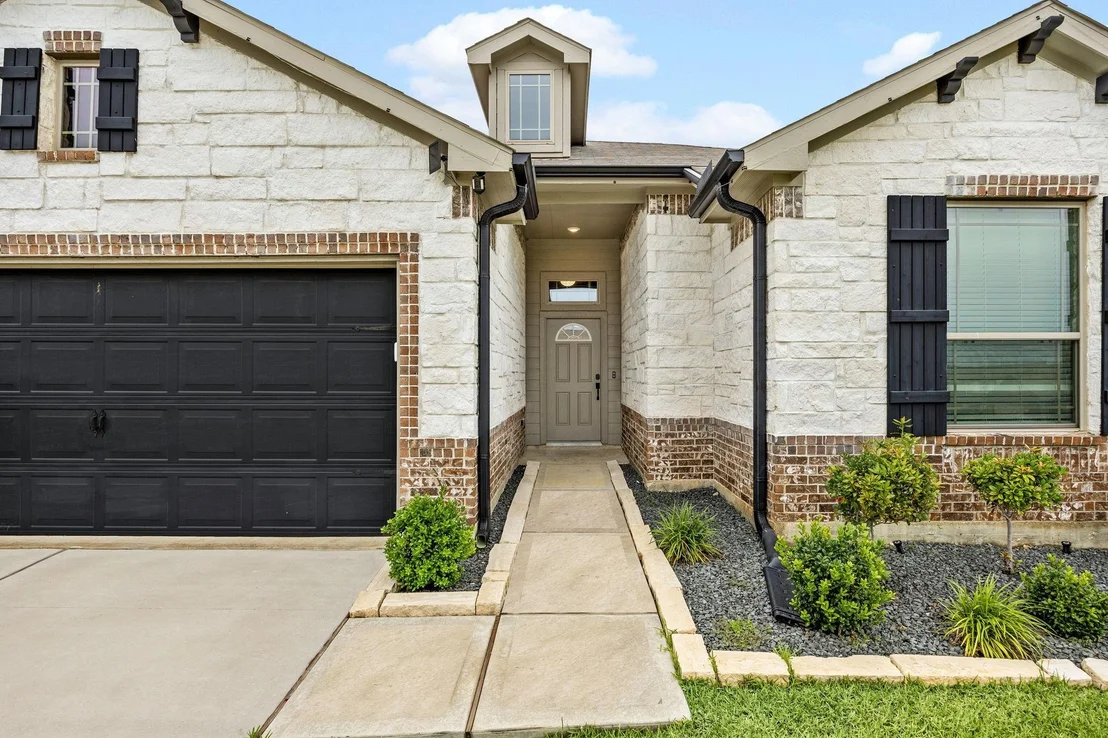 Photo of 11323 Cora Lane