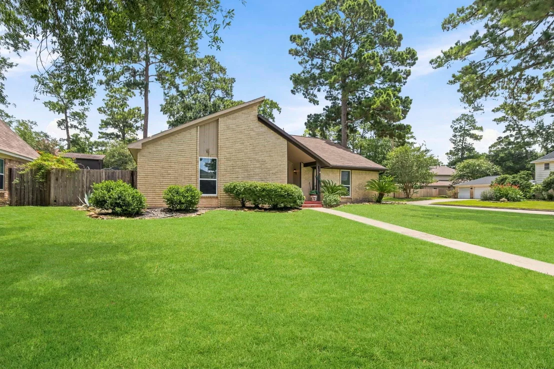 Photo of 24902 Butterwick Drive