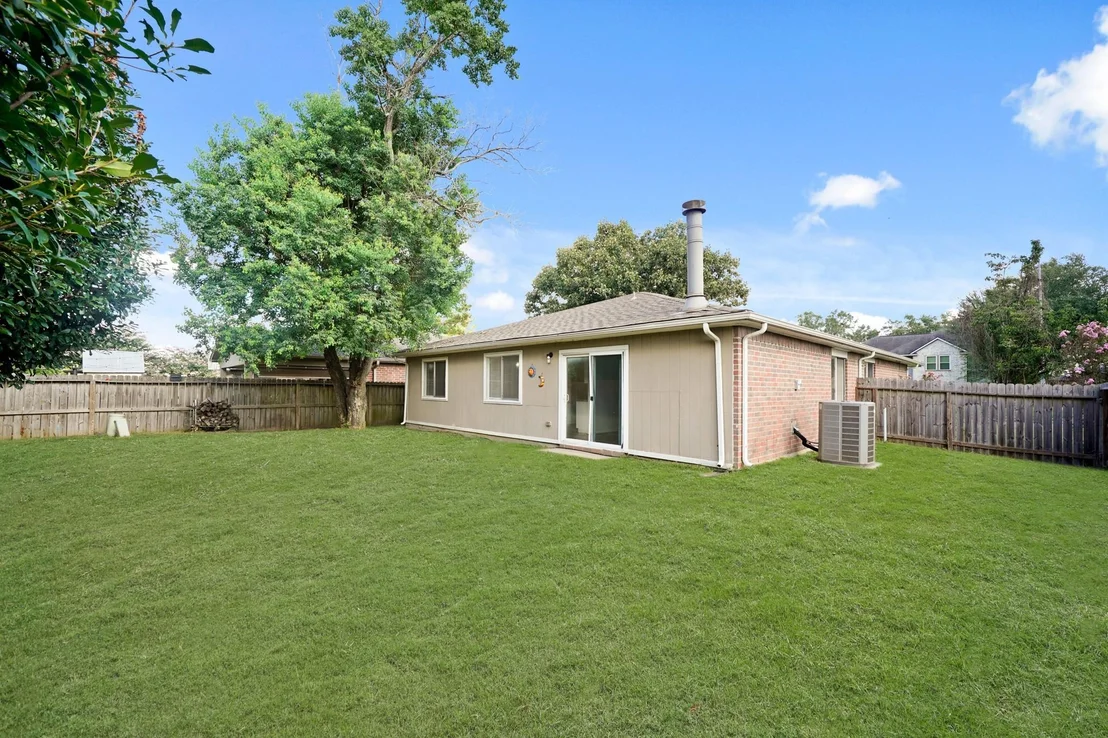 Photo of 5425 Princeton Drive