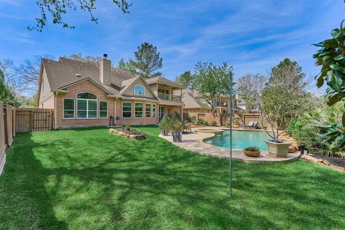 Photo of 170 N Hazelcrest Circle