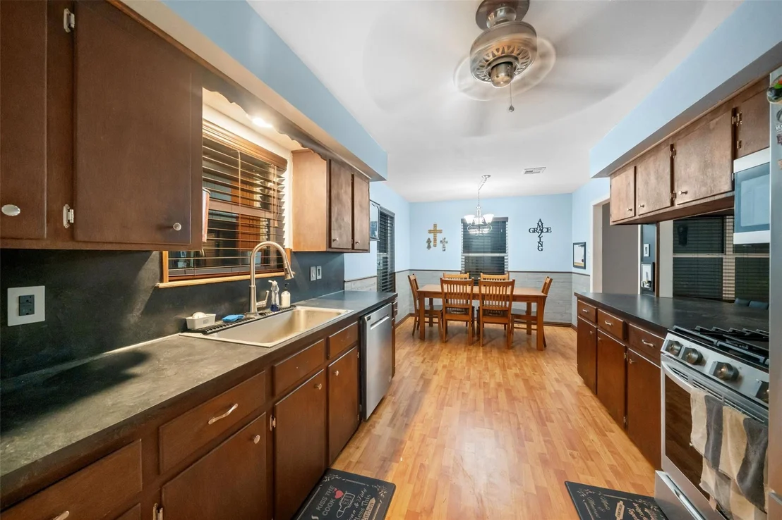 Photo of 242 Magnolia Drive