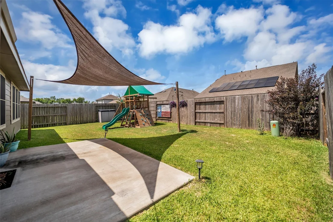 Photo of 4823 Chestnut Valley Lane