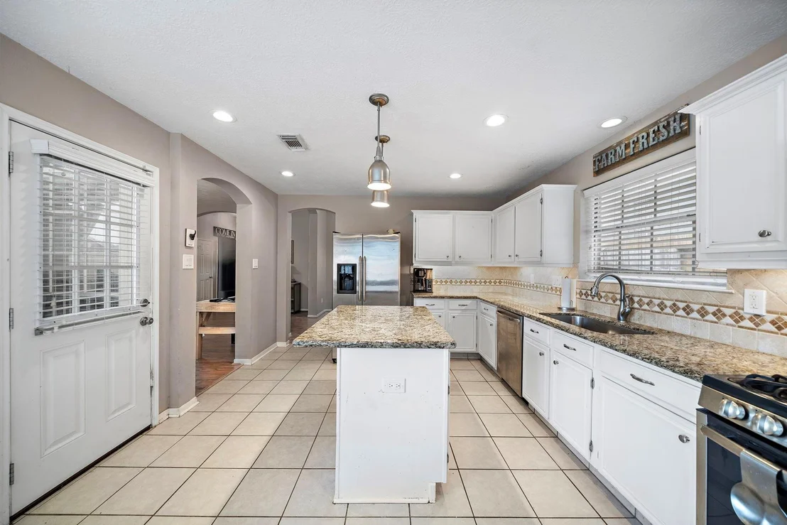 Photo of 14943 Chestnut Falls Drive