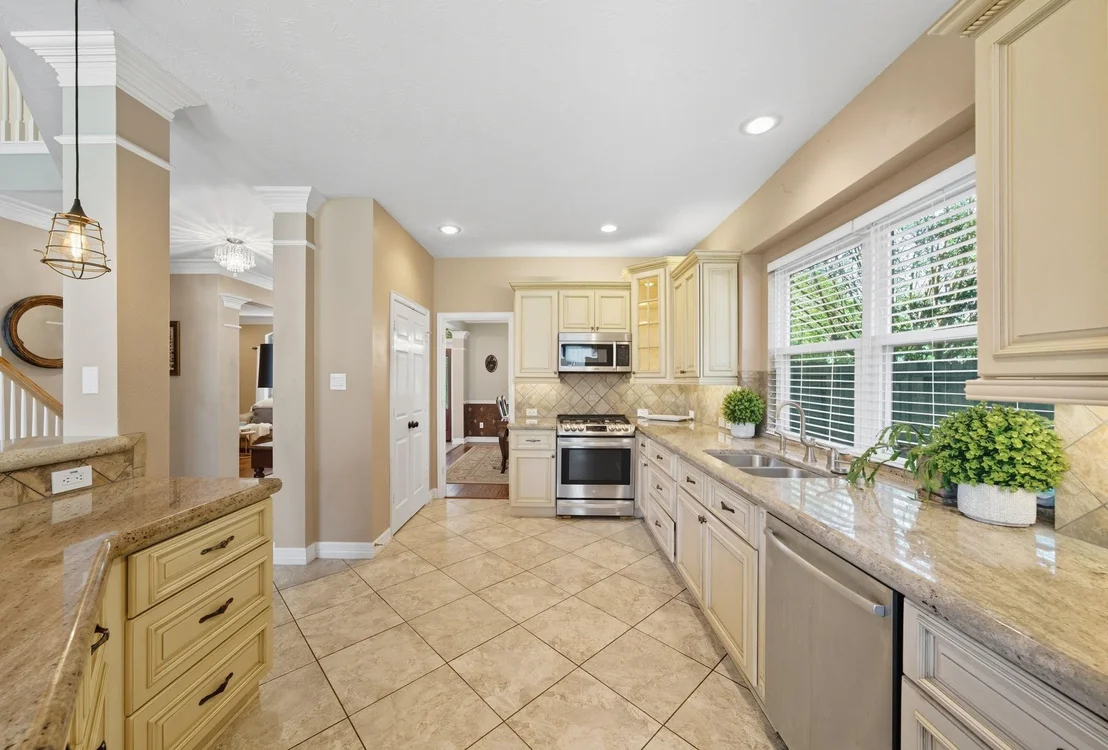 Photo of 2302 Palm Circle