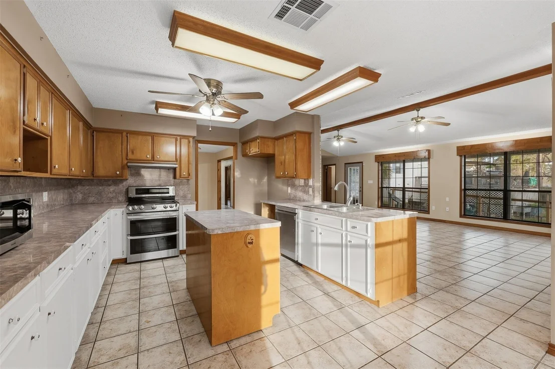 Photo of 200 Cove View Drive