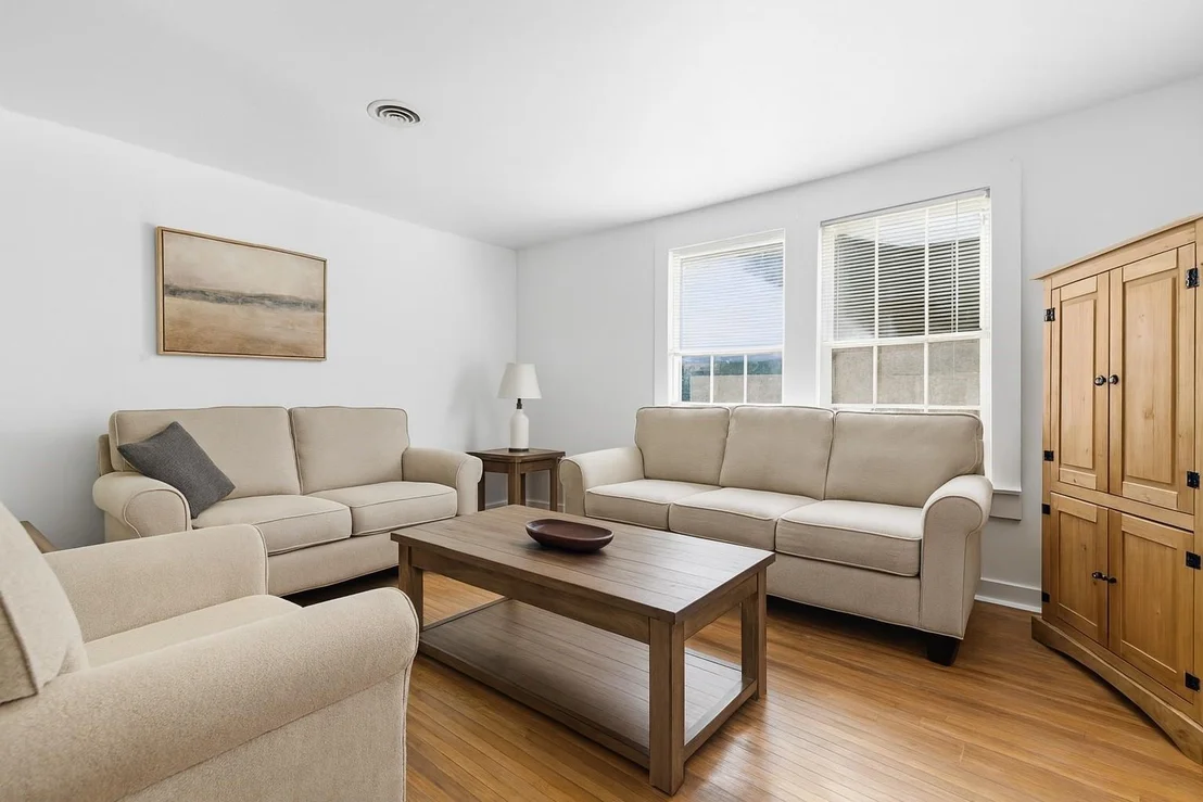 Photo of 1200 Foster Drive