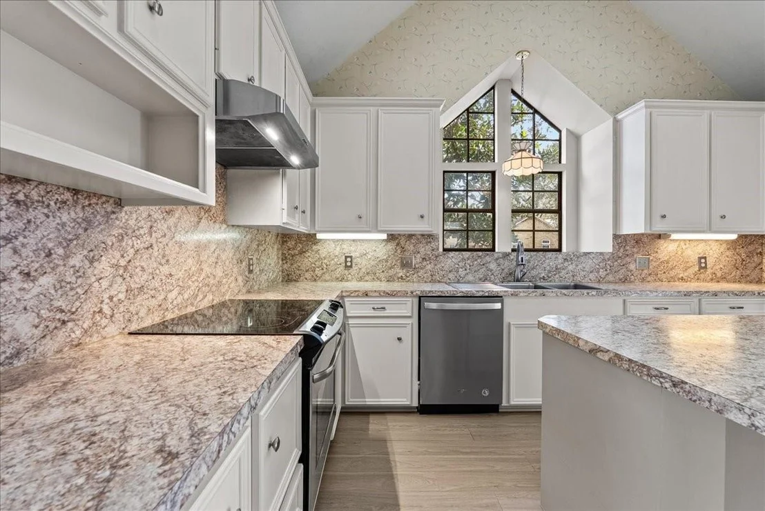 Photo of 710 Bayou Crest Circle