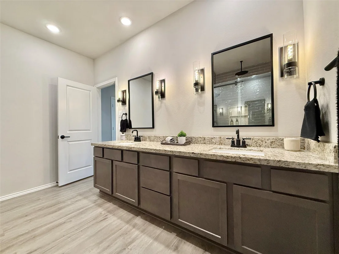 Photo of 13051 Clearview Drive