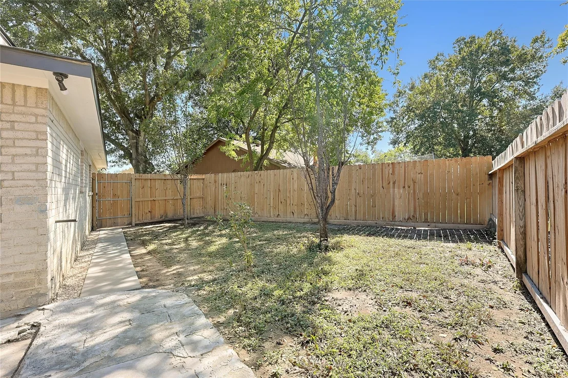 Photo of 11415 Echo Ledge Street