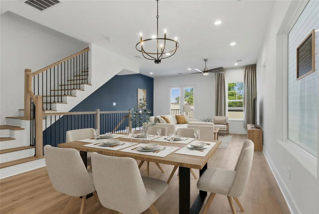 Photo of 2806 Versailles Oak Lane