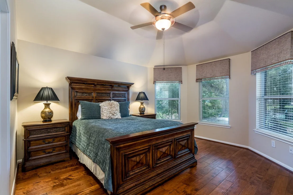 Photo of 15823 Lake Loop Drive