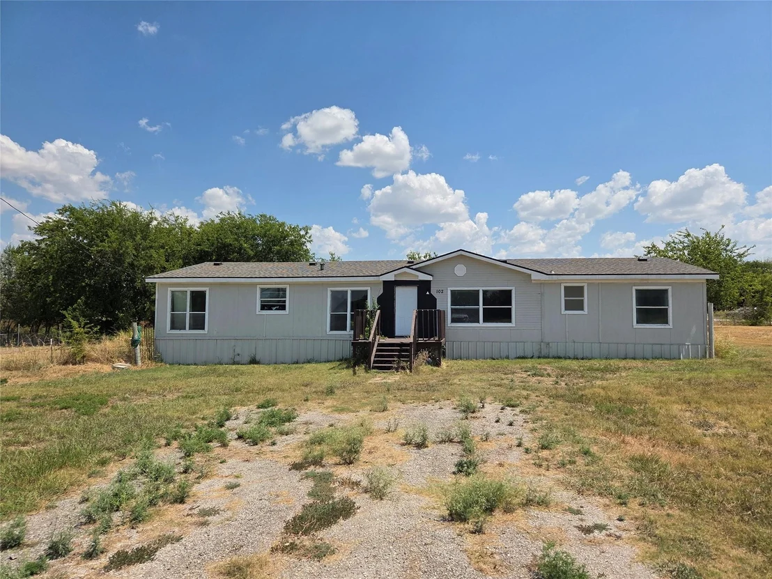 Photo of 102 Gt Bailey Street