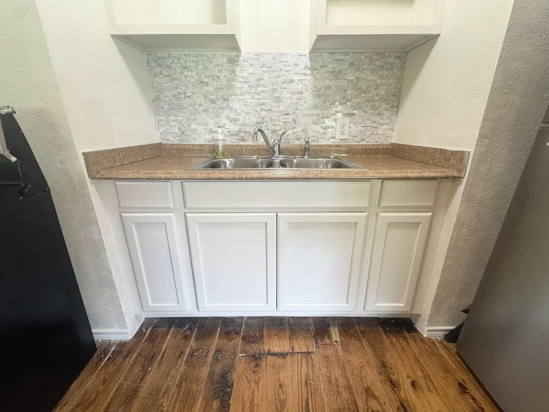 Photo of 788 Riverside Drive