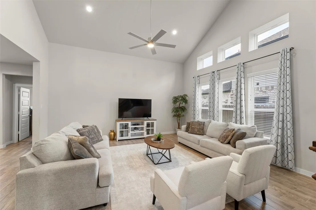 Photo of 2927 Neem Tree Lane