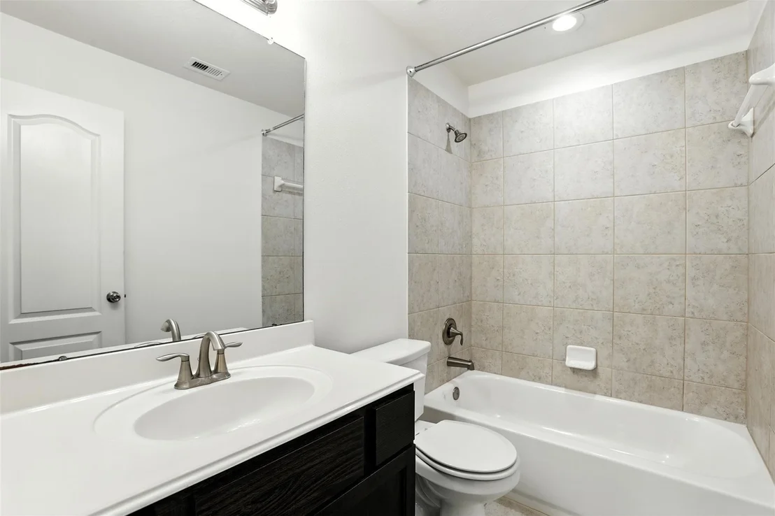 Photo of 22902 Jetty Manor Lane
