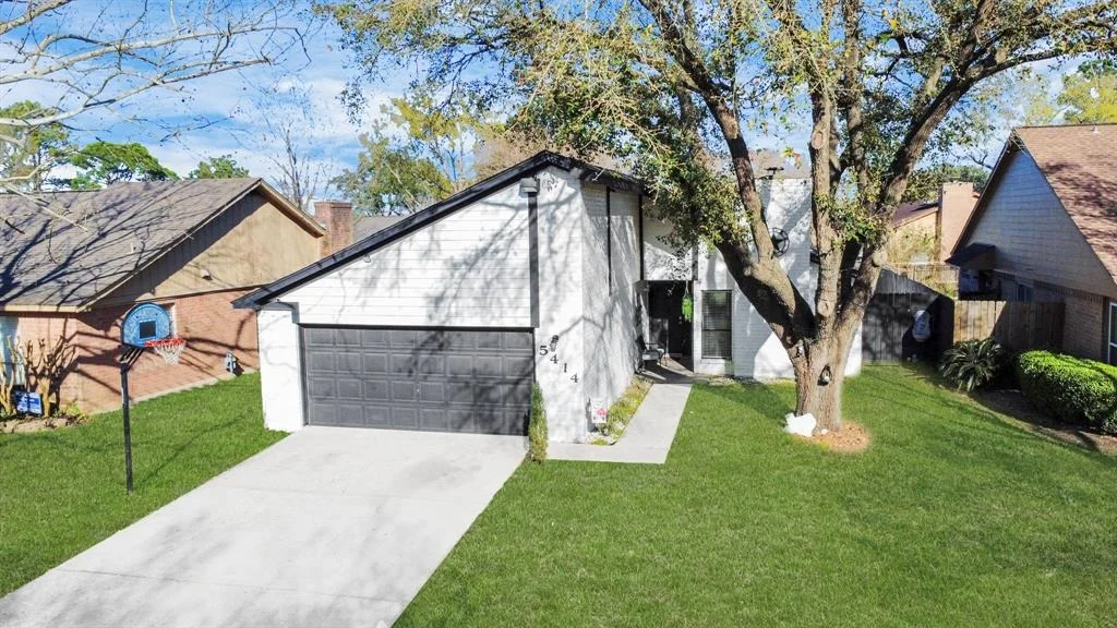 Photo of 5414 Starfield Drive