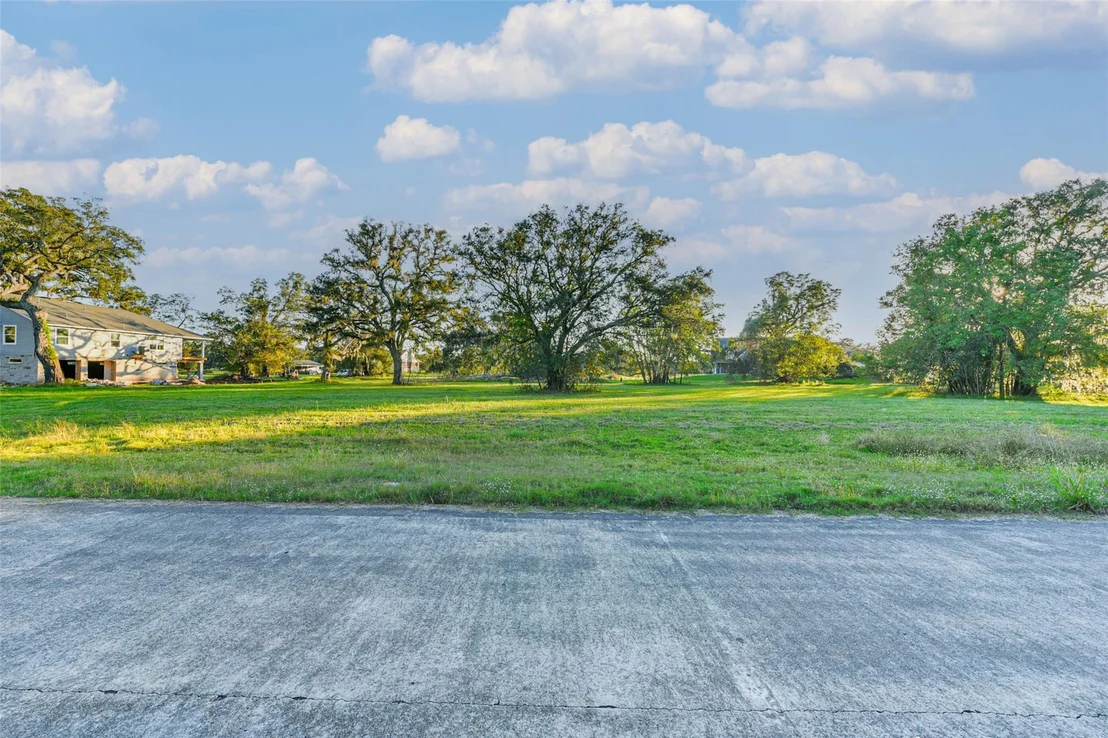 Photo of 381 Horse Shoe Trail