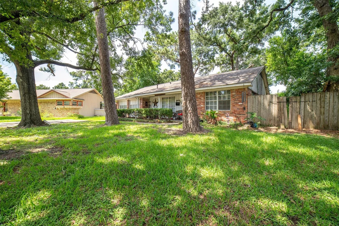 Photo of 1518 Maux Drive