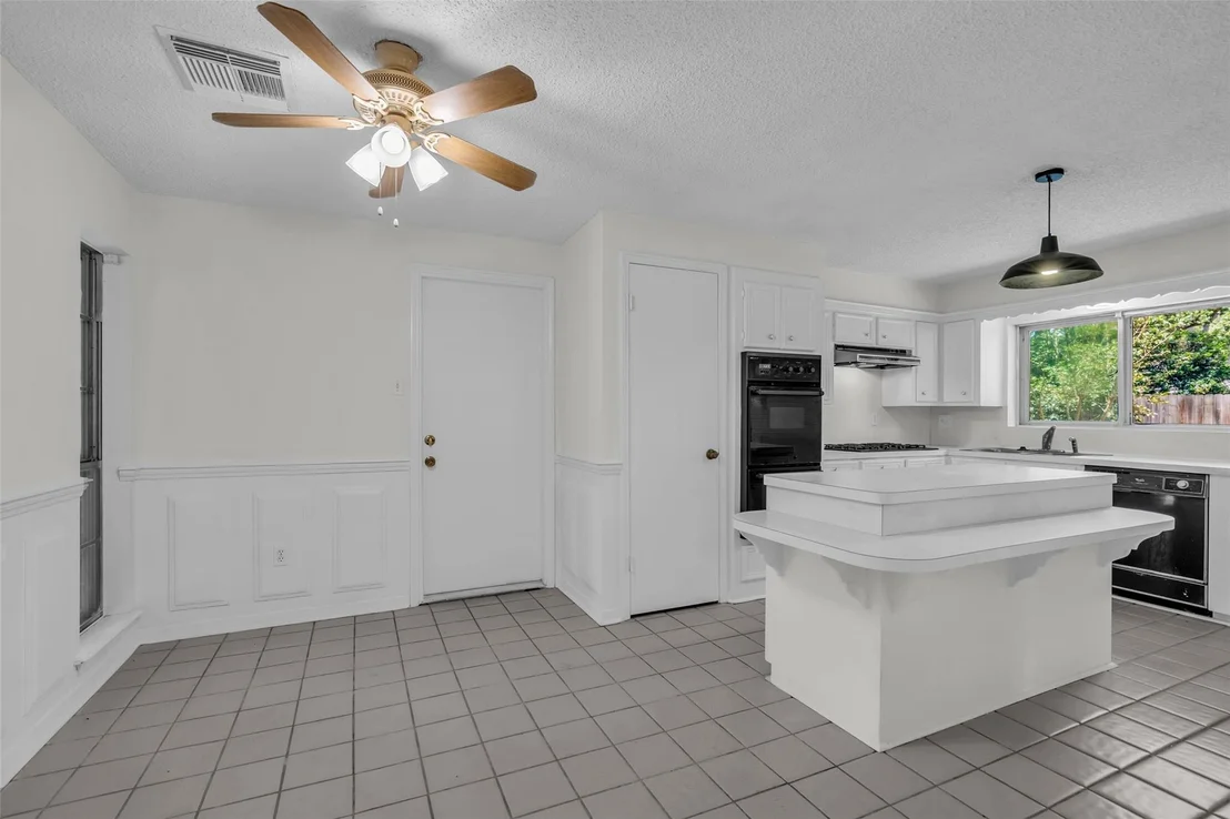 Photo of 2023 Shadow Rock Drive