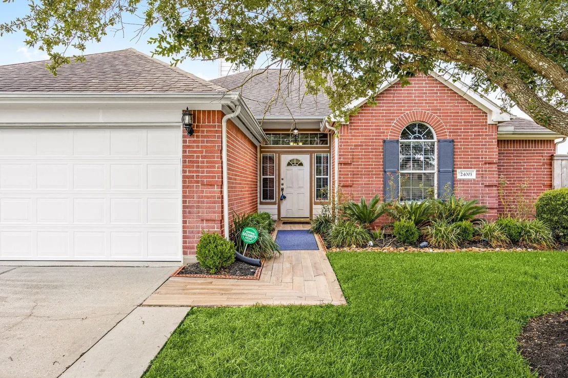 Photo of 24003 Lestergate Drive
