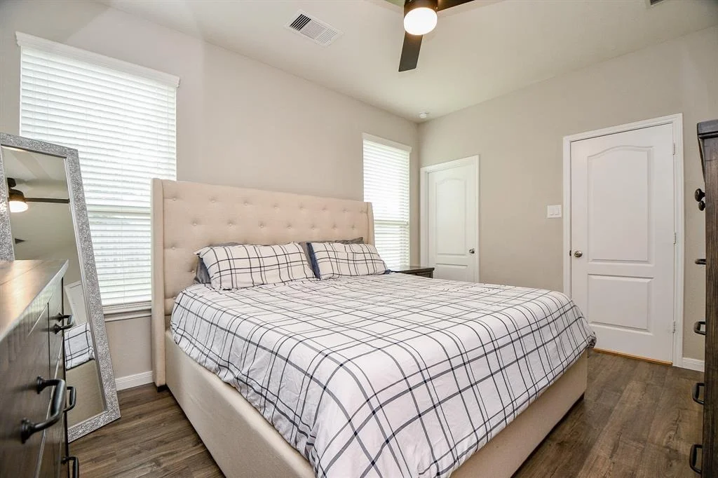 Photo of 6839 Knoll Spring Way