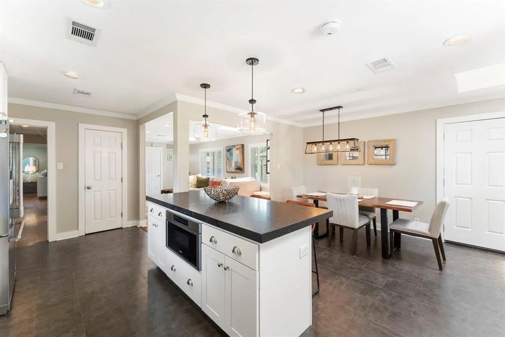 Photo of 523 Azaleadell Drive